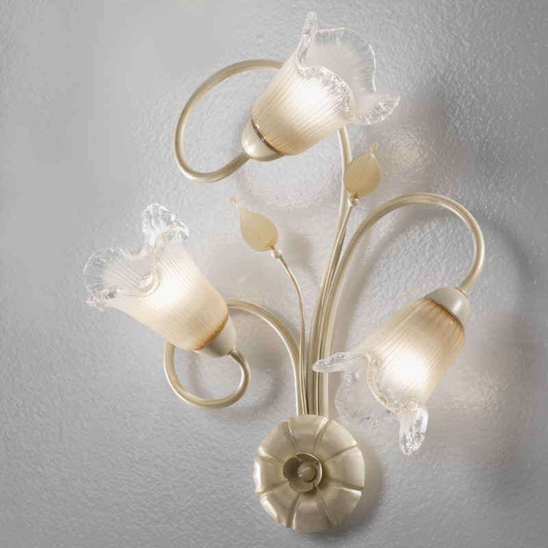 APPLIQUE CLASSICA 3 LUCI STILE FERRO BATTUTO AVORIO-ORO