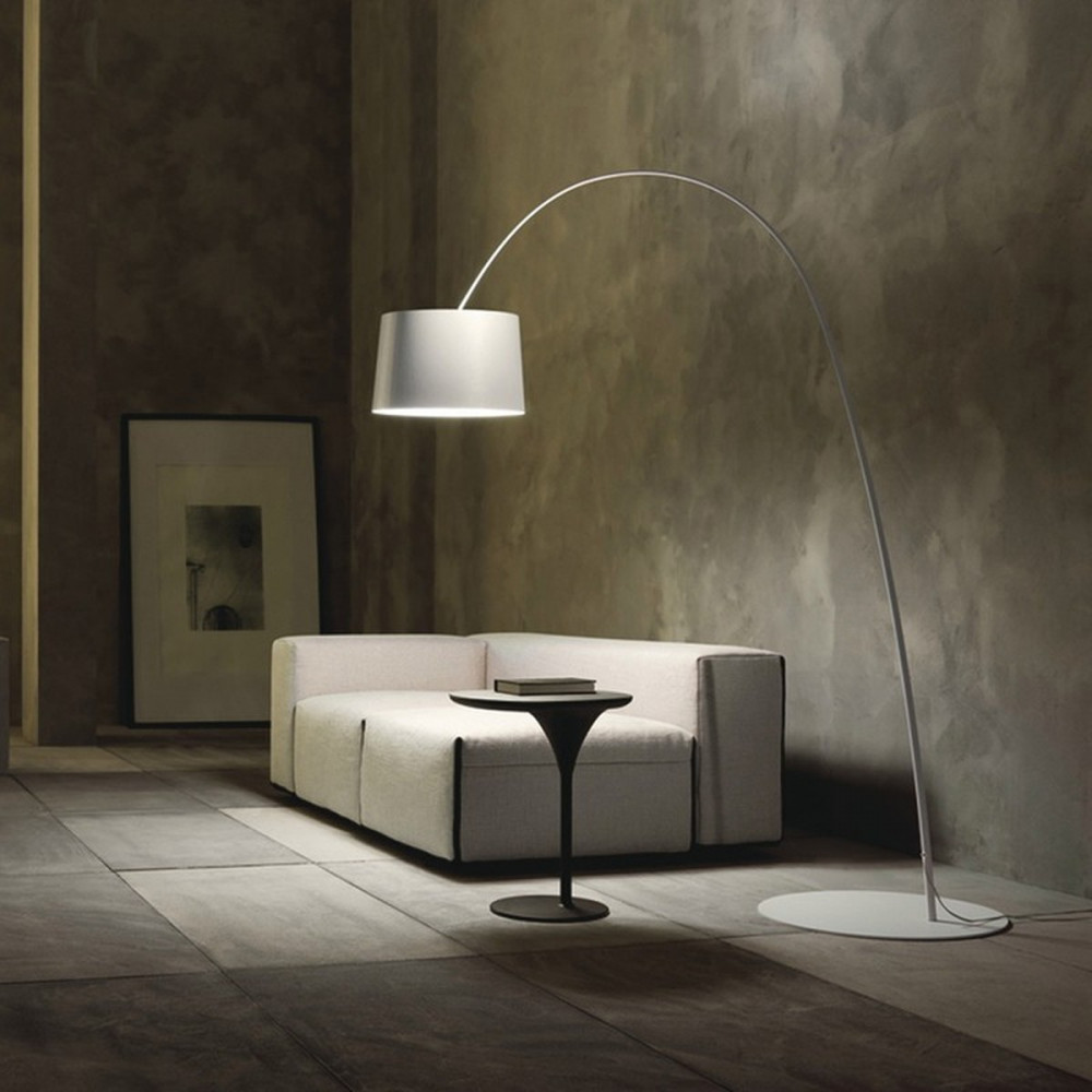 Foscarini twiggy lampada terra ad arco con stelo flessibile Lampadario decentrato sul tavolo