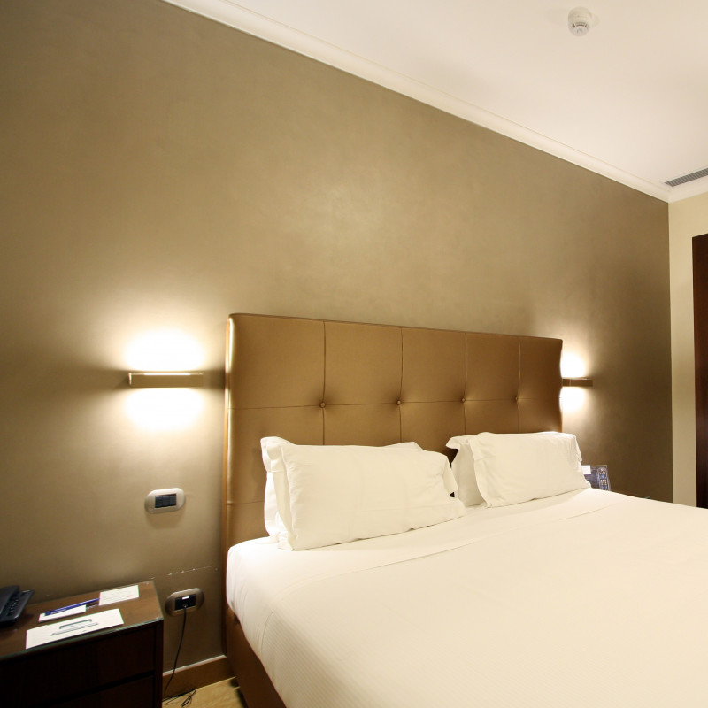 ESSENZA 22 cm Alluminio - Applique 14W LED moderna biemissione MADE in ITALY classe A+