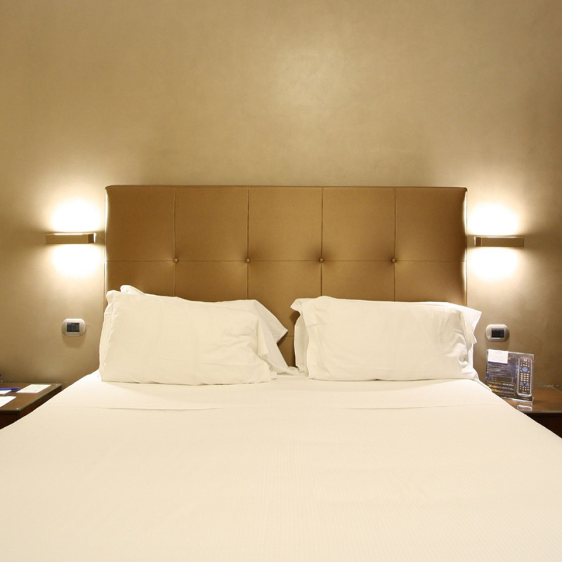 ESSENZA 22 cm Bianco - Applique 14W LED moderna biemissione MADE in ITALY classe A+