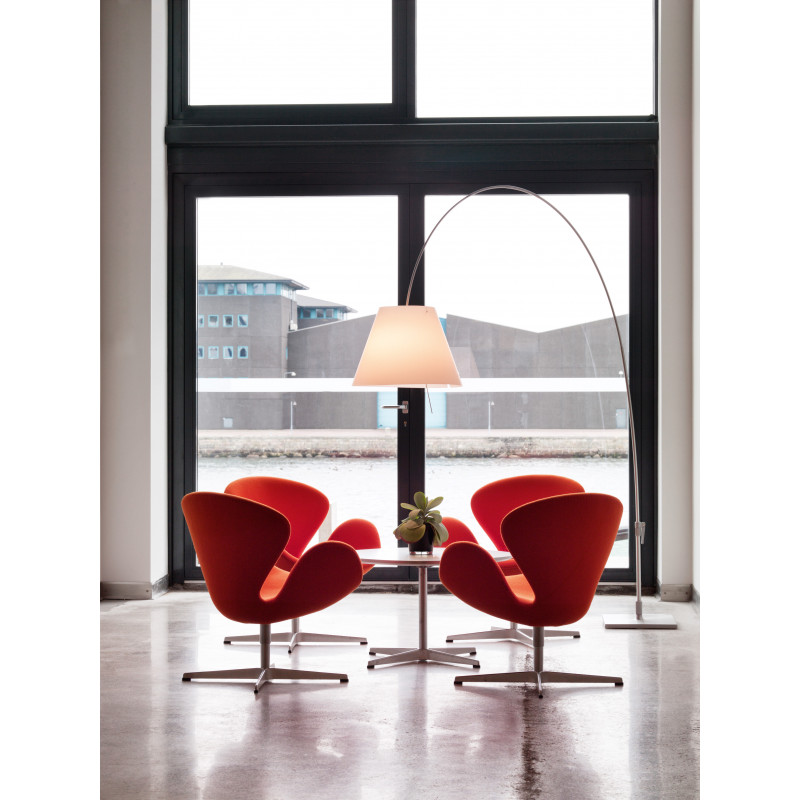 Luceplan Lady Costanza lampada da terra con stelo ad arco