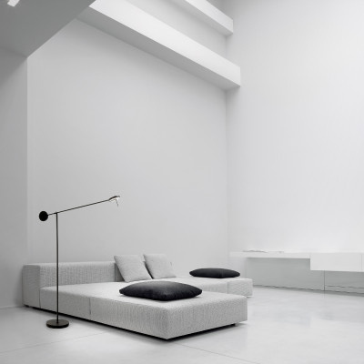 Grok INVISIBLE Lampada Terra LED