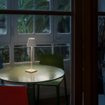 Lampada Portatile LED ricaricabile per esterni ed interni