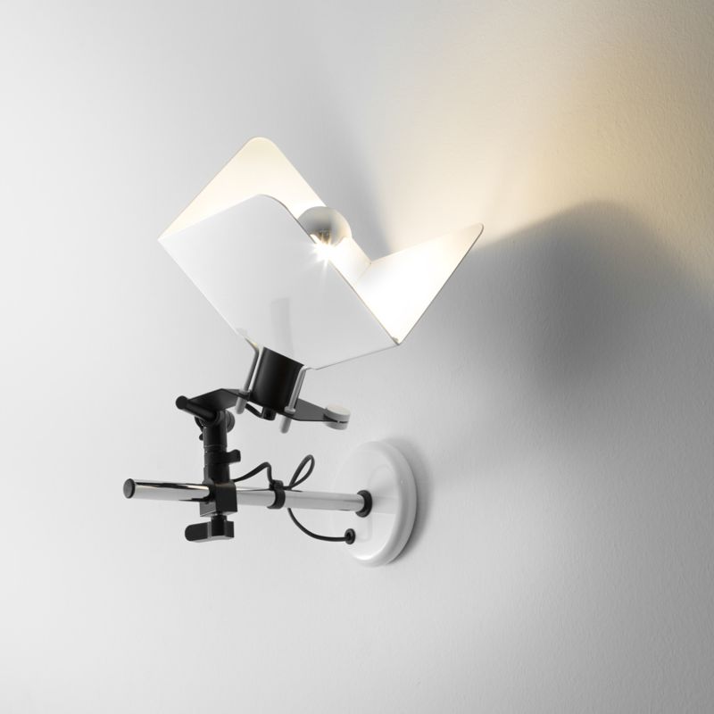 Stilnovo Triedro Lampada a parete orientabile