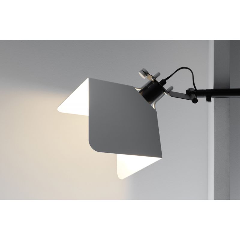 Stilnovo Triedro Lampada con morsetto orientabile